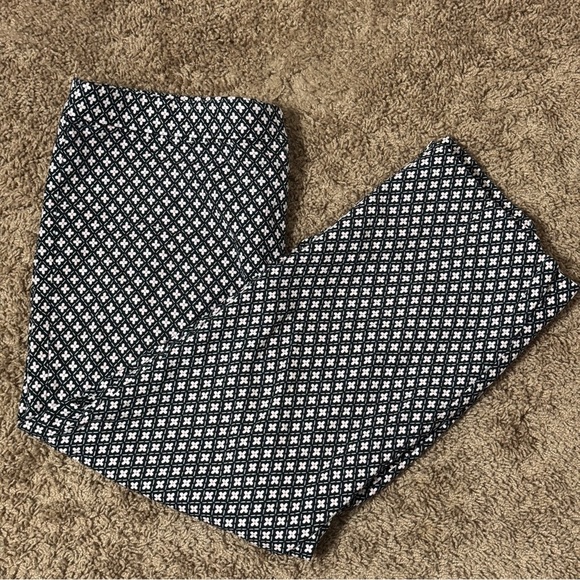 Chic Geometric Patterned Cropped Pants Capri, size 14 - Picture 1 of 8
